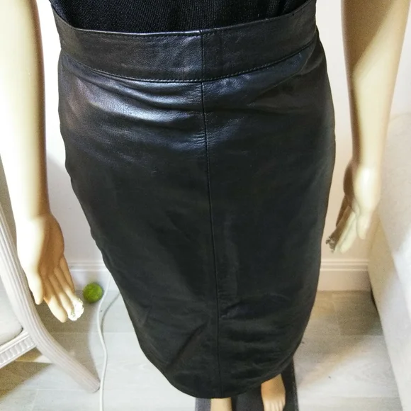 Black leather pencil skirt Euro Sz 40 Us Sz 8 - Picture 2 of 10